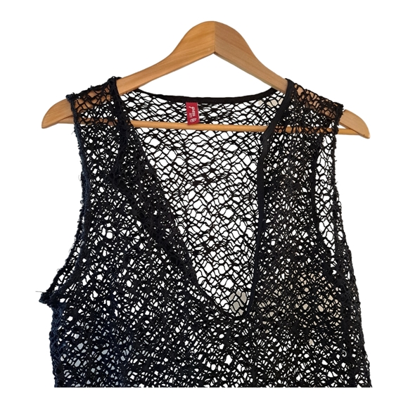 Guess USA Open Weave Top Cover Up - Picture 7 of 10